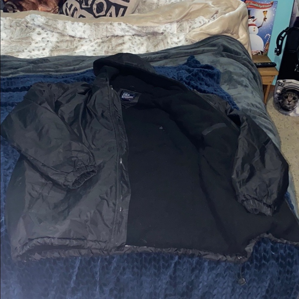 Cold Storage winter rain jacket❄️💧 - Picture 3 of 5